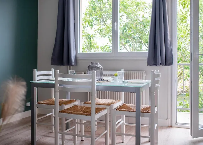 شقة T3 Centre Avec Parking Gratuit Avec Balcons *