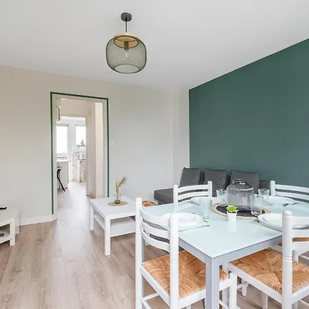 T3 Centre Avec Parking Gratuit Avec Balcons